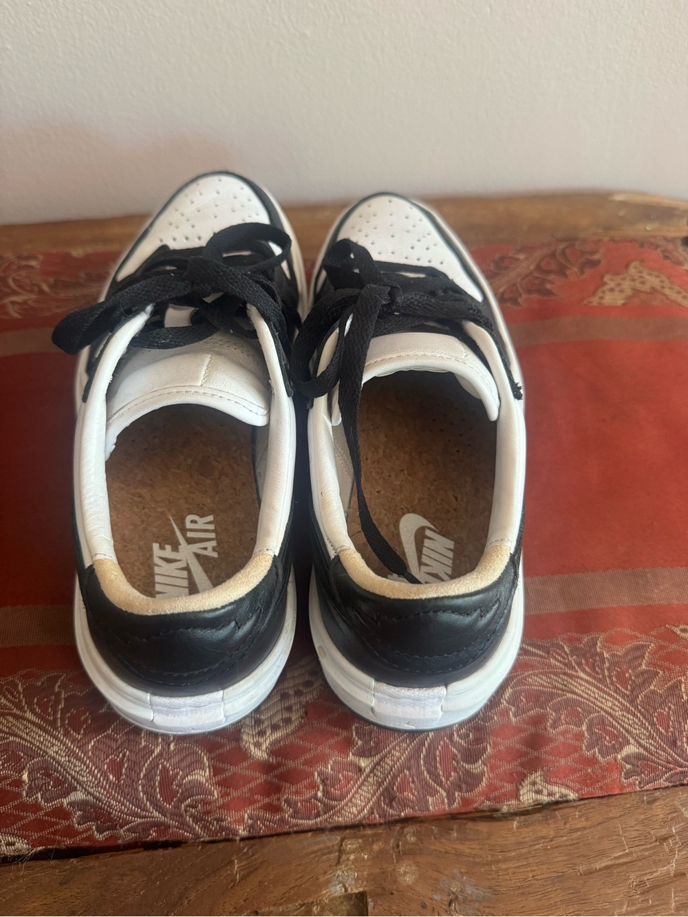Nike Air Platform Classic Low-Top Black & White Women’s Sneakers - Picture 3 of 5
